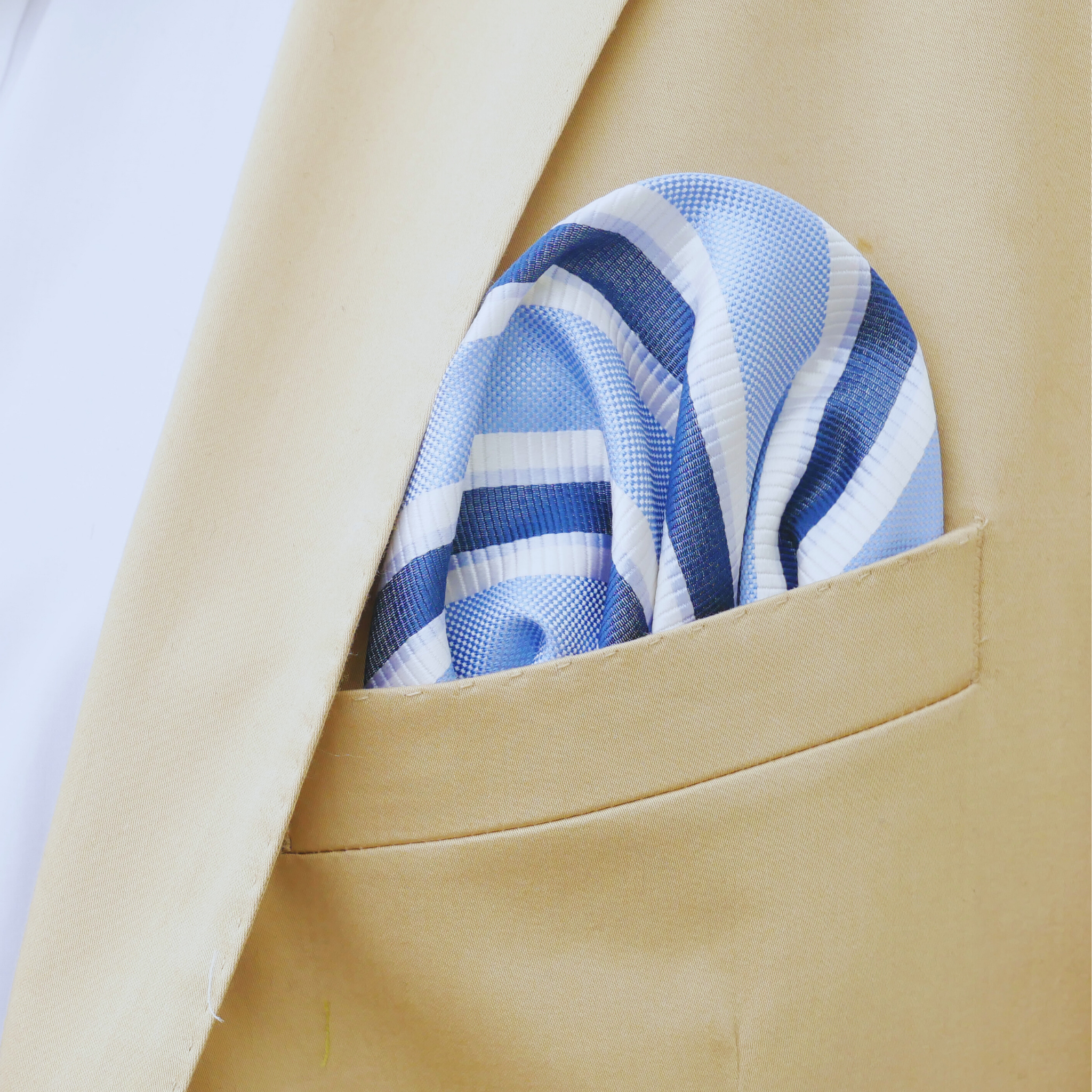 Einstecktuch blau / dunkelblau / hellblau gestreift