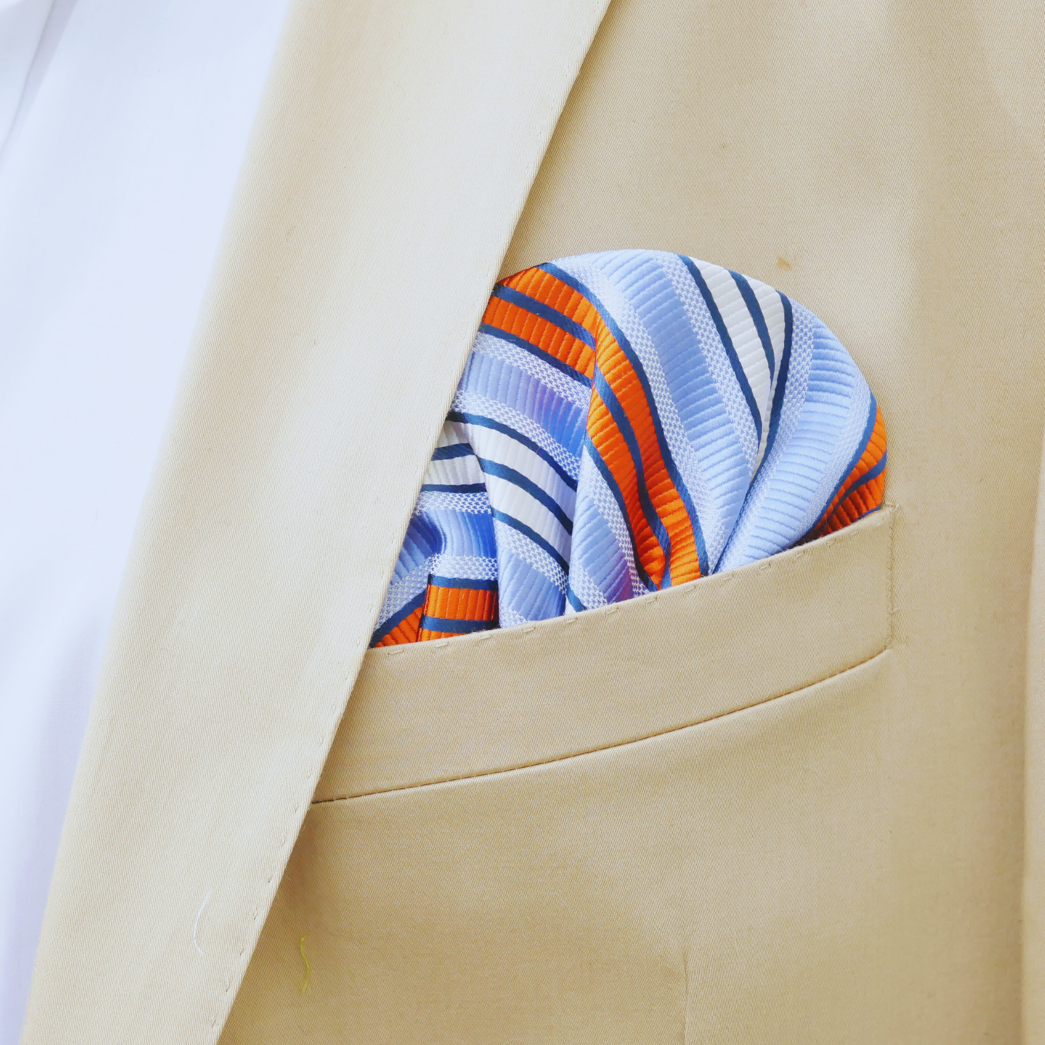 Einstecktuch blau gestreift