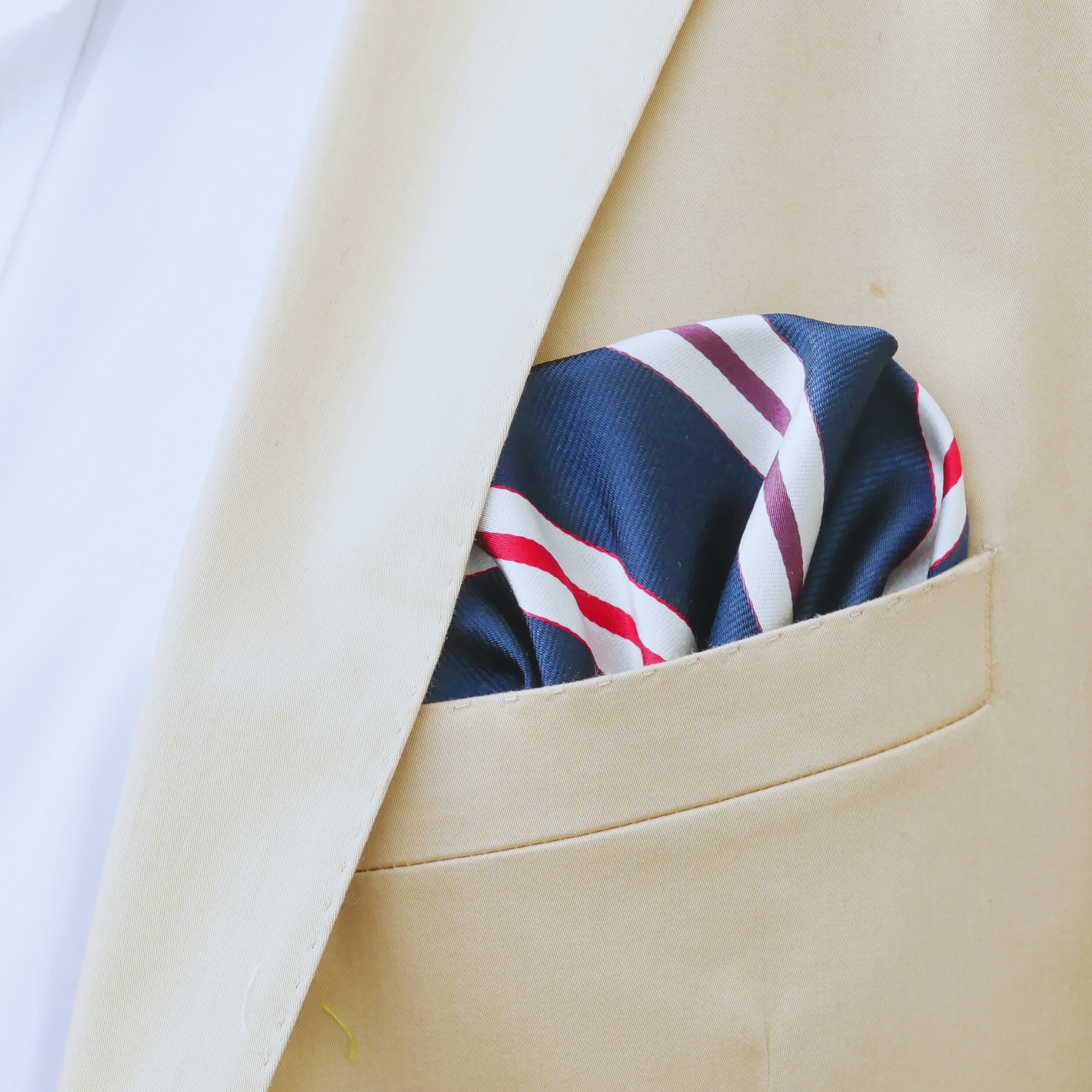 Einstecktuch blau gestreift