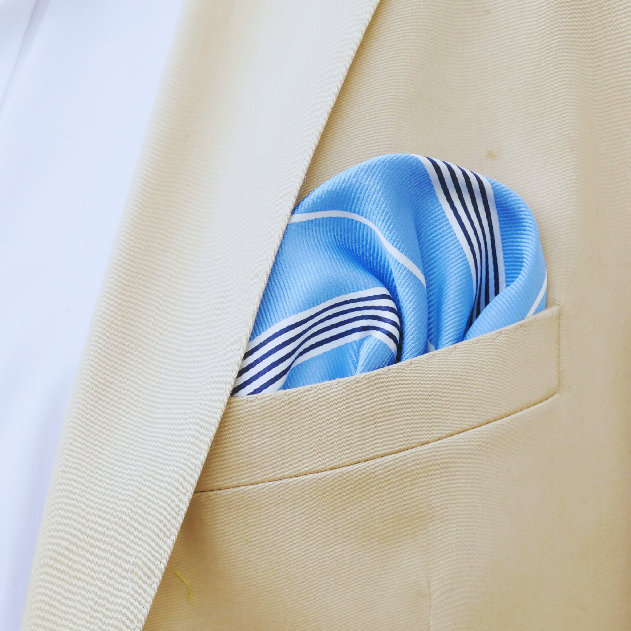 Einstecktuch blau gestreift