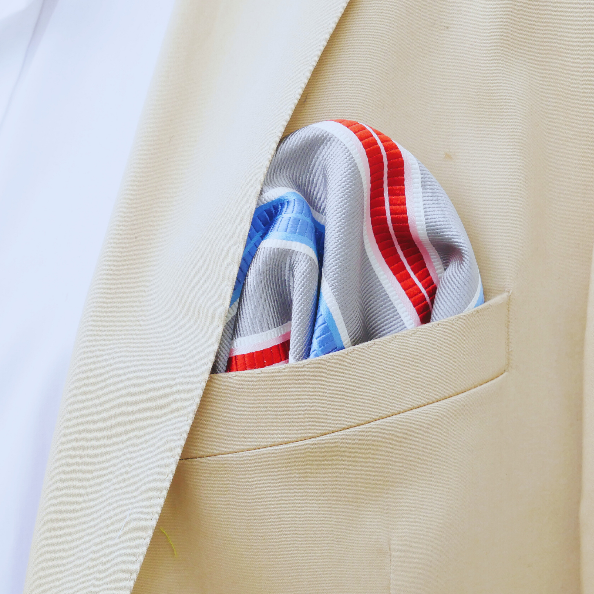 Einstecktuch blau gestreift