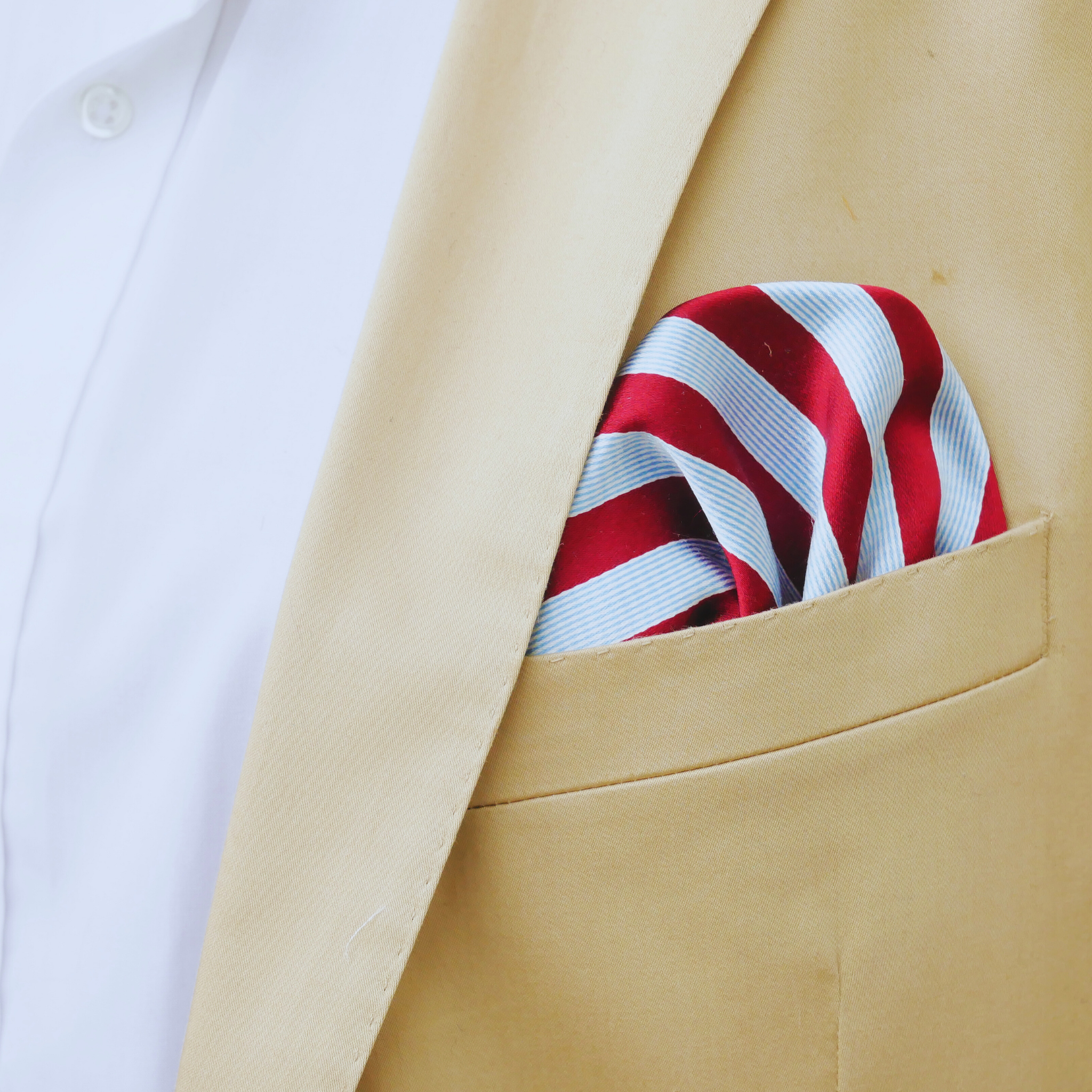 Einstecktuch hellblau rot gestreift