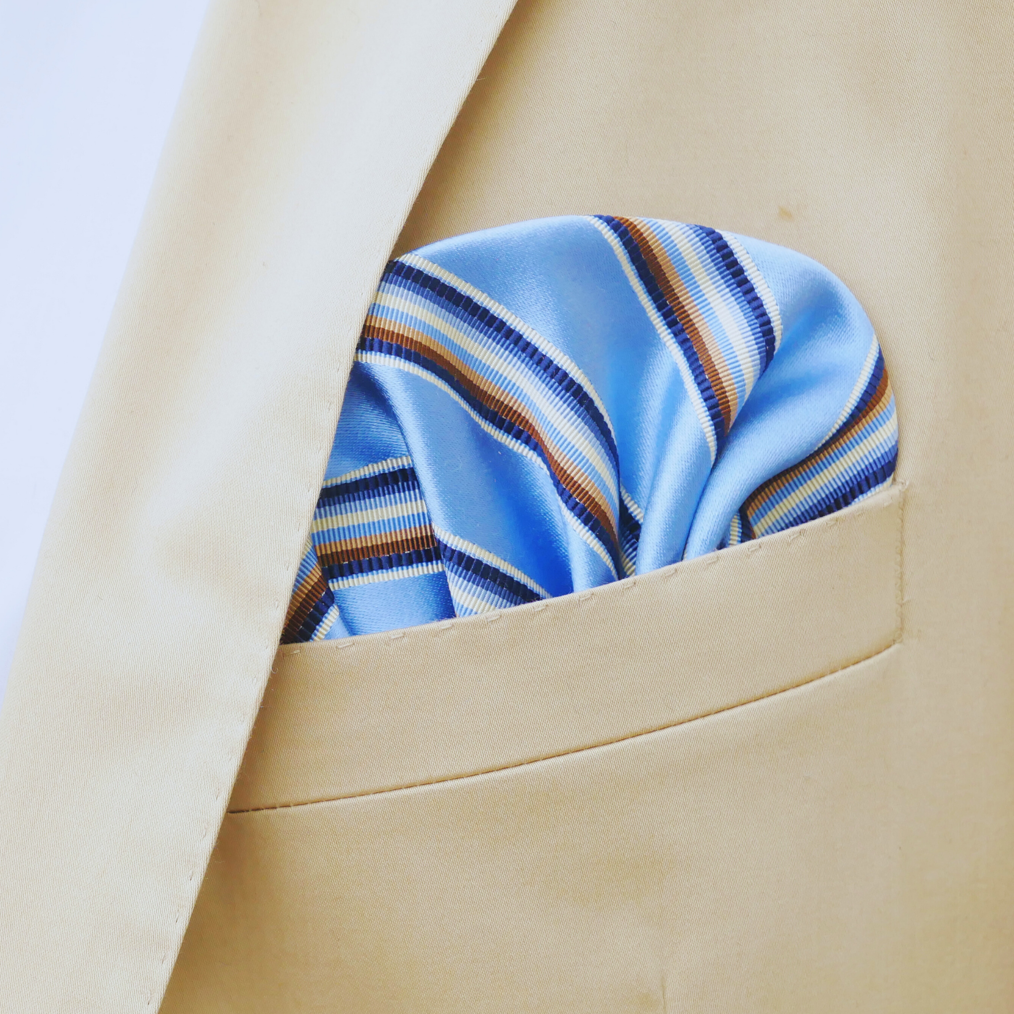 Einstecktuch blau gestreift