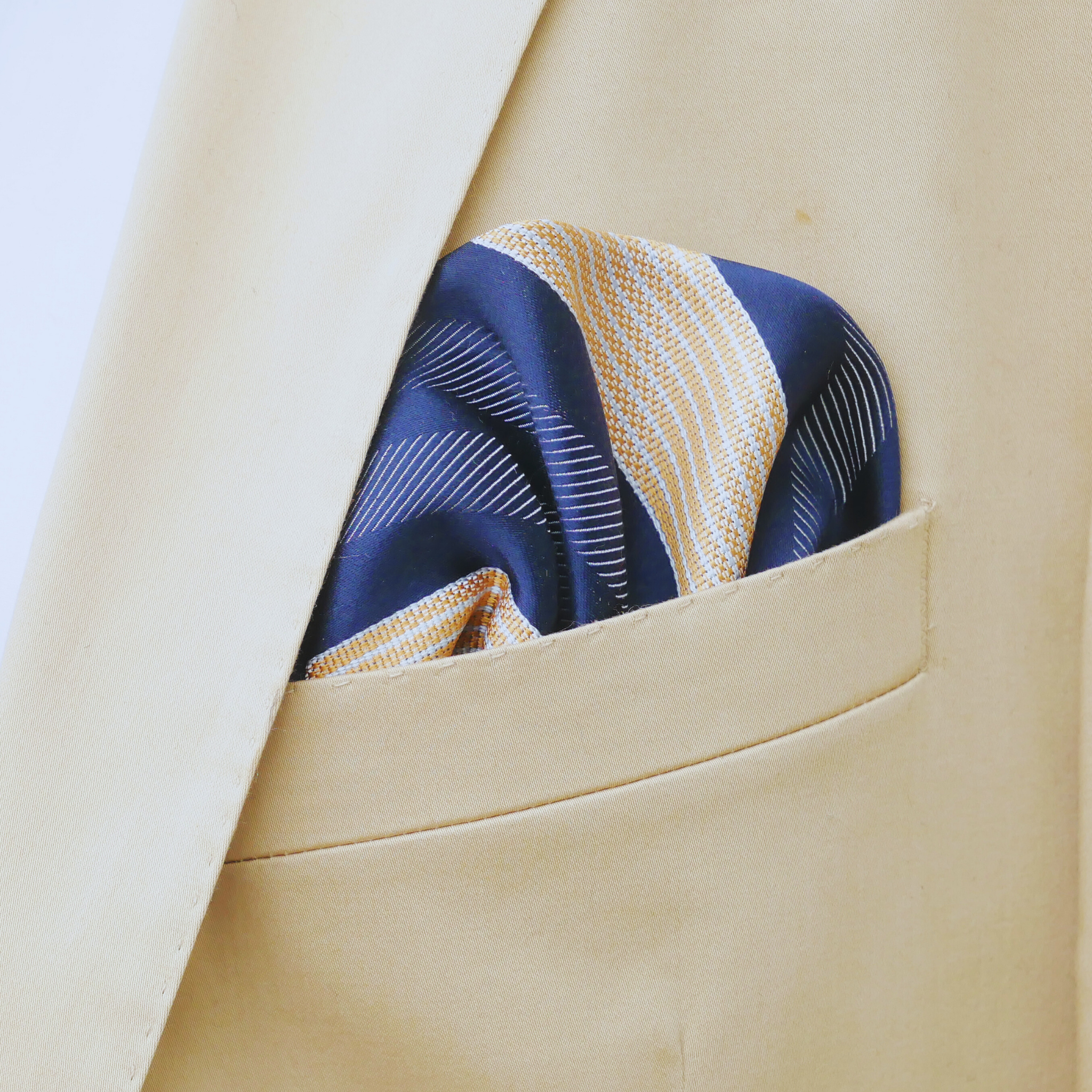 Einstecktuch blau gestreift