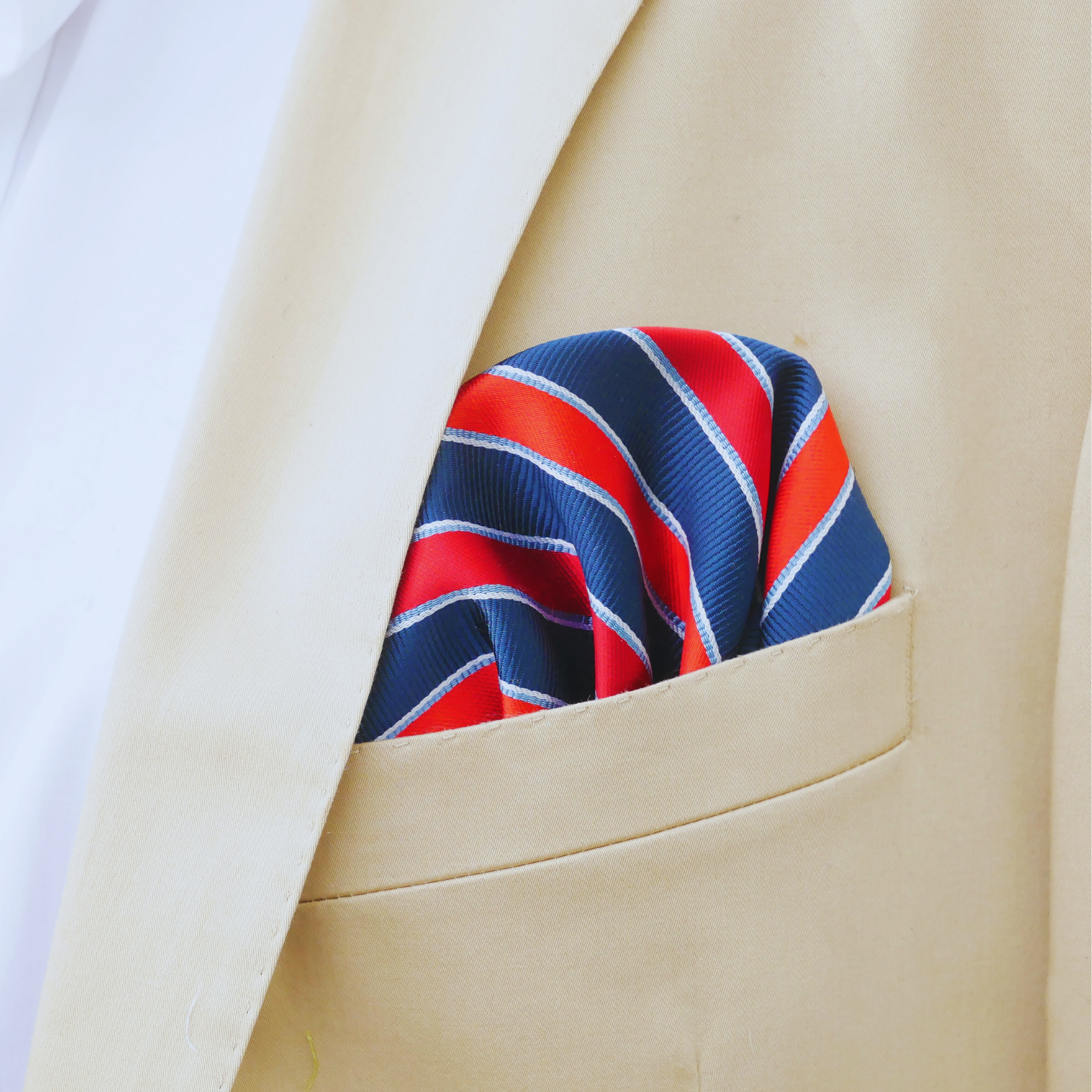 Einstecktuch blau / rot gestreift