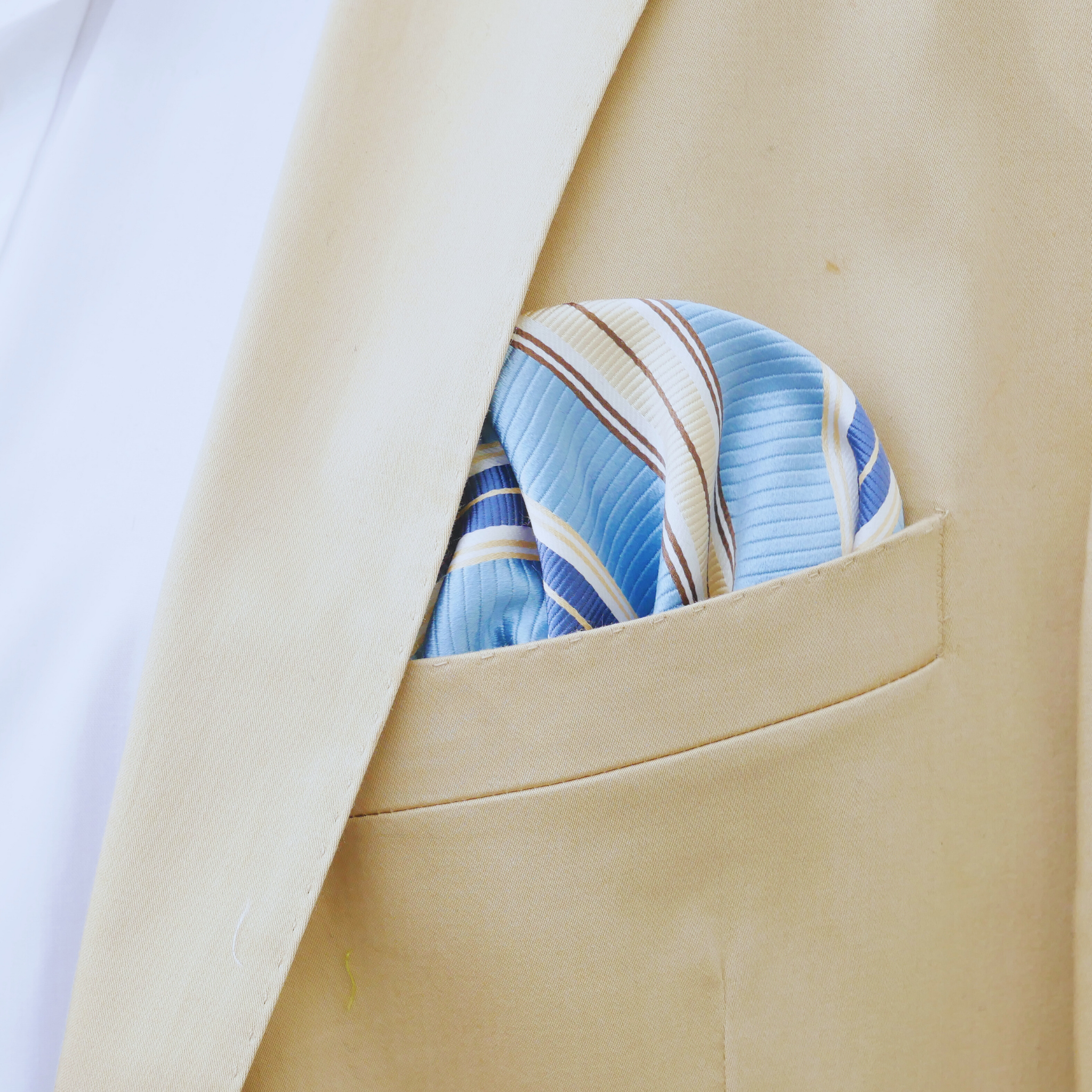 Einstecktuch hellblau gestreift