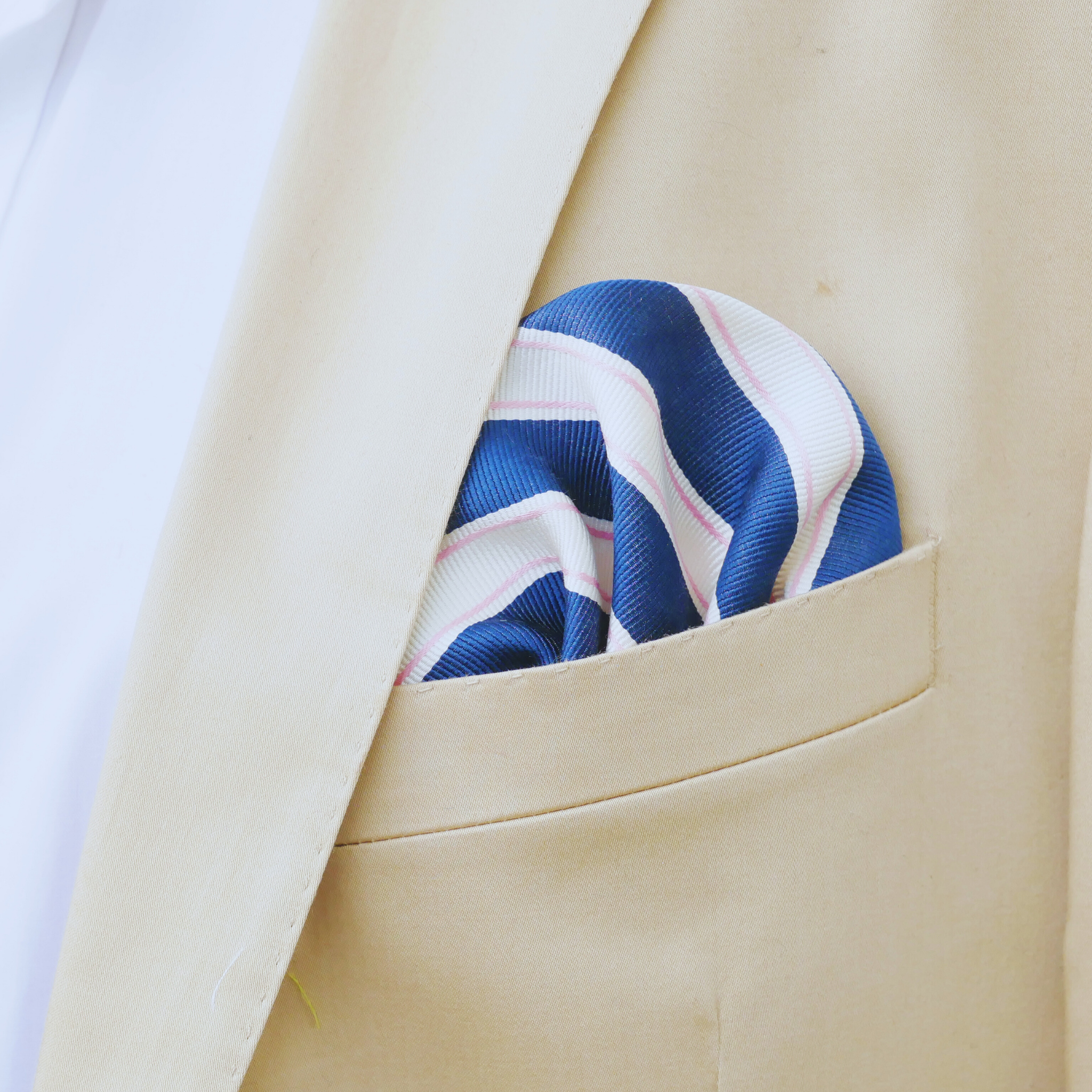 Einstecktuch blau gestreift