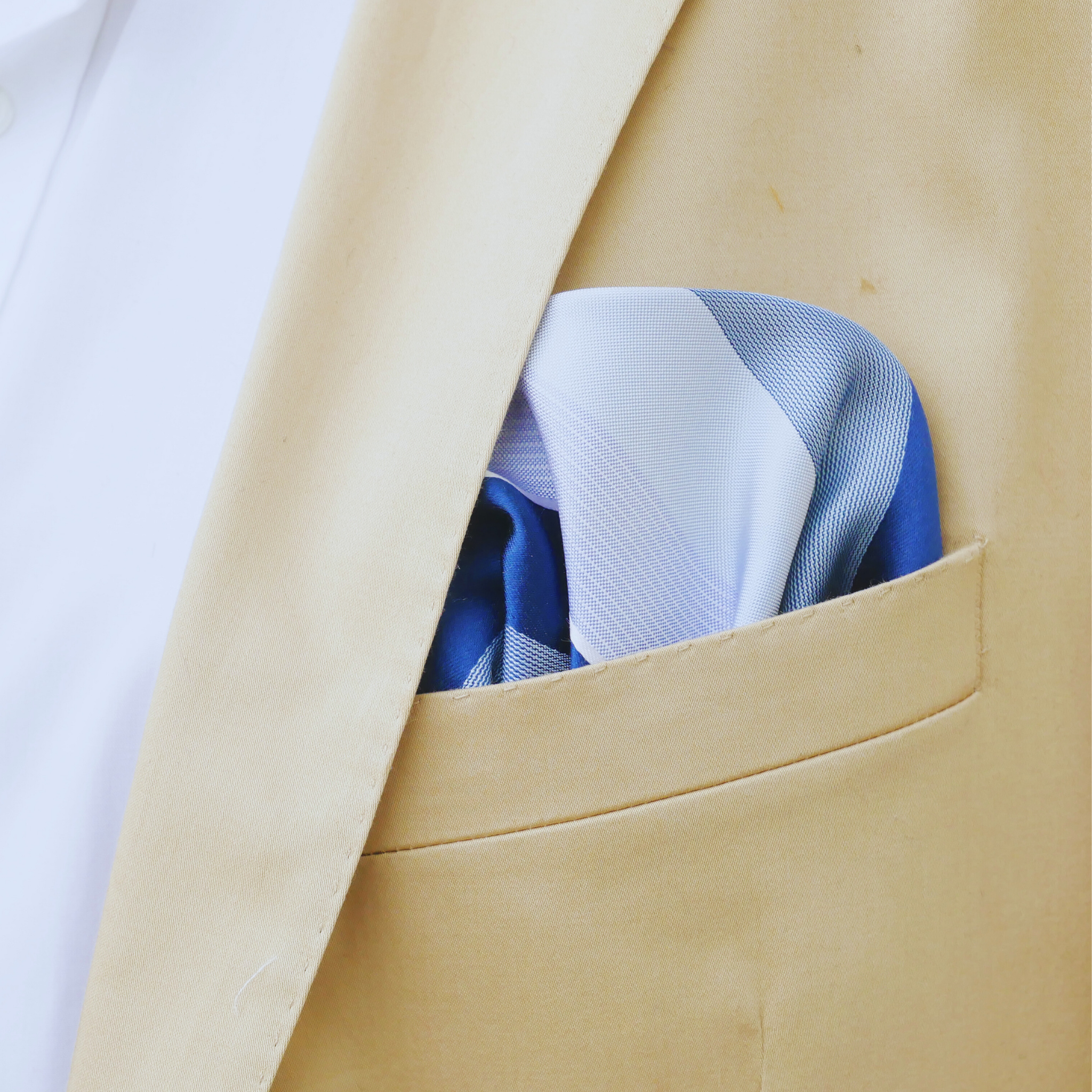 Einstecktuch blau gestreift